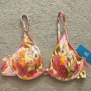 Cupshe NWOT Persian Underwire Bikini Top Size Small